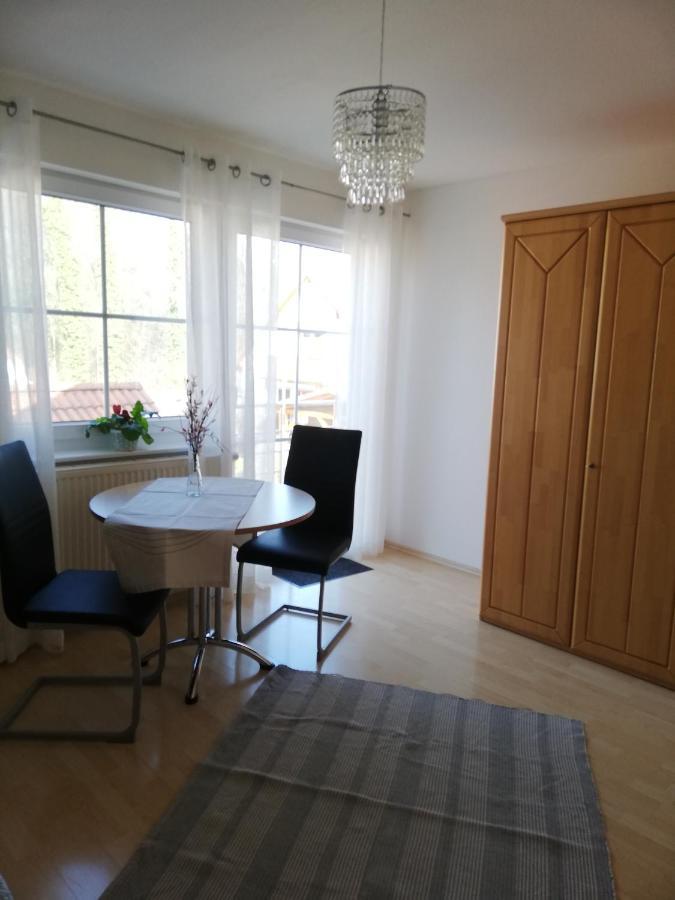 Ferienwohnung Am Bodensee Mit 3 Schlafzimmer Ueber 2 Etage Mit Kleine Balkon Bis 7 Personen อูเบอร์ลิงเงน ภายนอก รูปภาพ