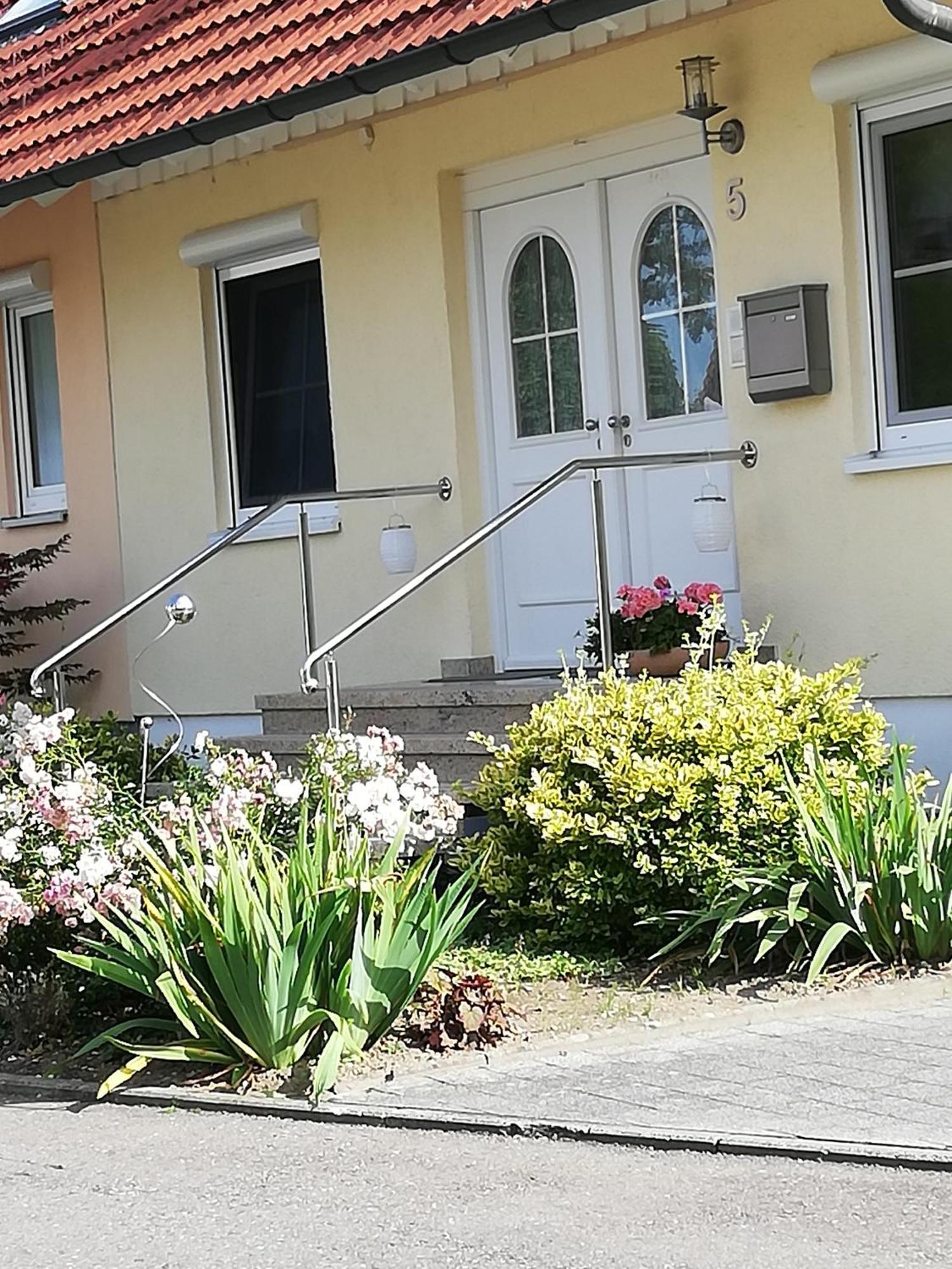 Ferienwohnung Am Bodensee Mit 3 Schlafzimmer Ueber 2 Etage Mit Kleine Balkon Bis 7 Personen อูเบอร์ลิงเงน ภายนอก รูปภาพ